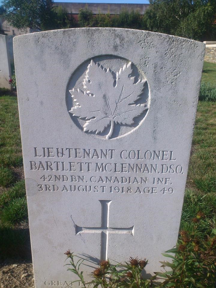 Photo of headstones/Barlett McLennan Lt-Col d1918 hdsn Longueau